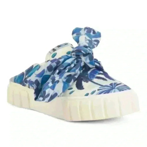 FARM RIO Women’s Tropical Sweet Rio Mule Sneaker With Blue Bow NWT SIZE 9 - Picture 10 of 15